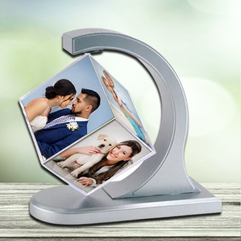 3D Rotating Photo Cube